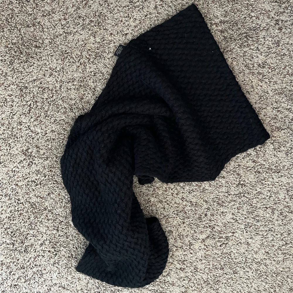 Banana Republic Knitted Circle Scarf
